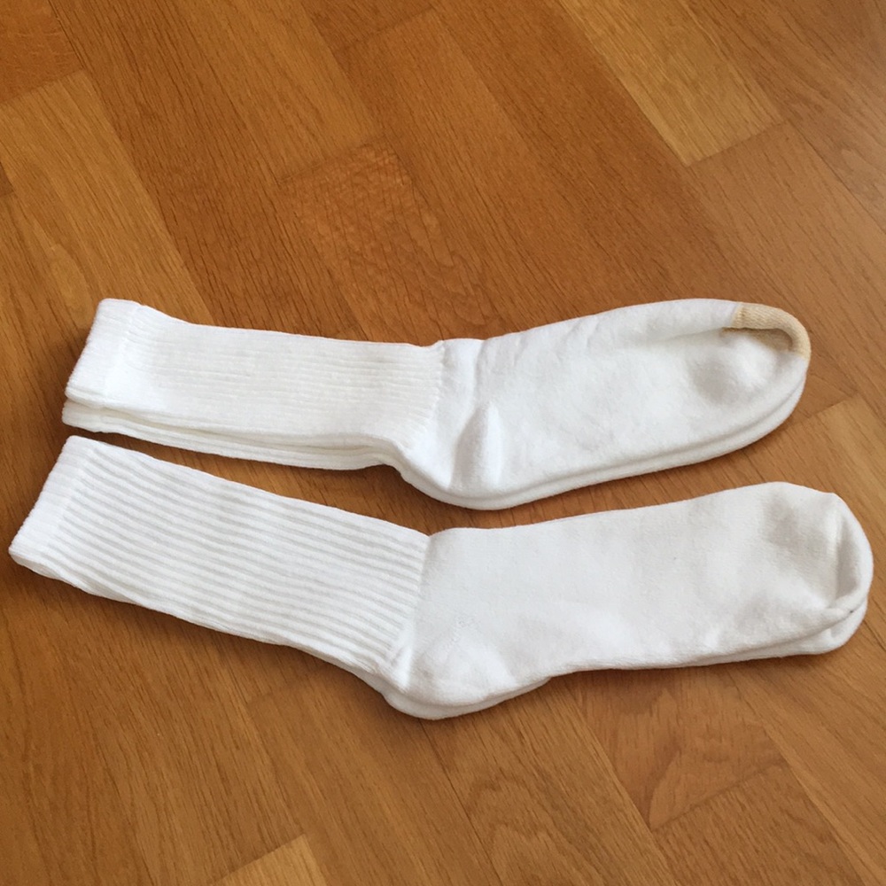 New 2 Pairs Socks